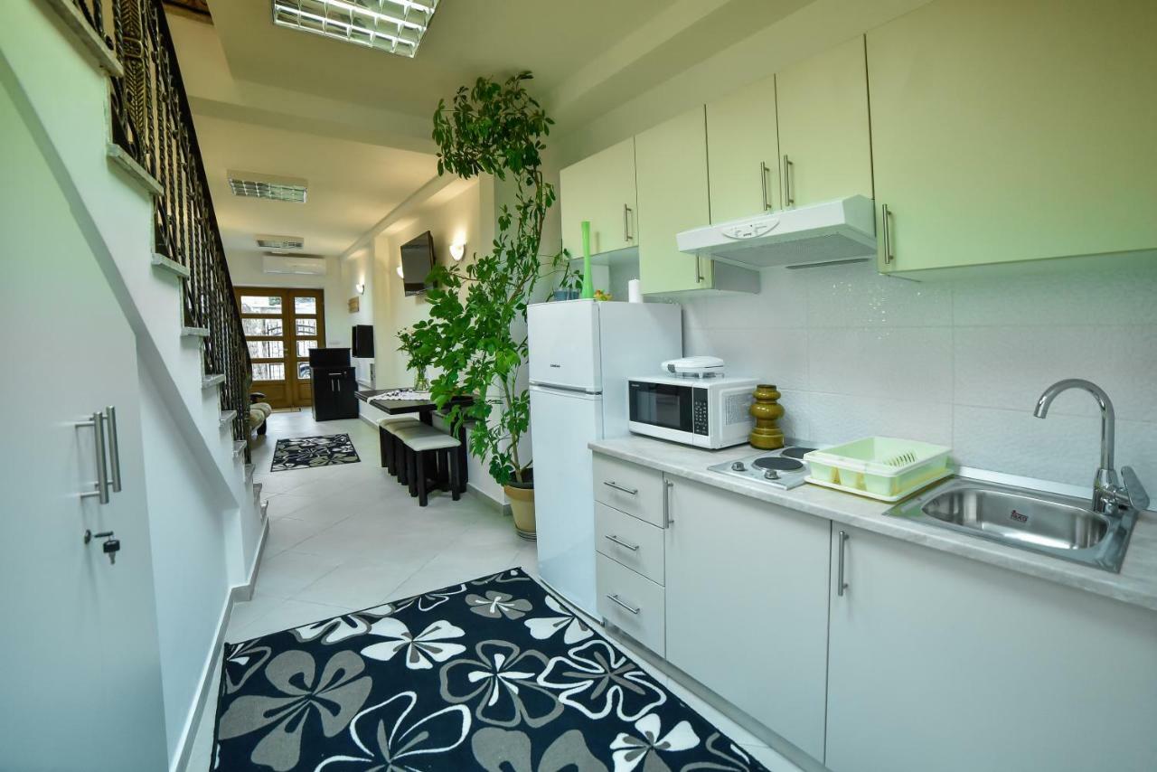 Hostel Sinj Ngoại thất bức ảnh